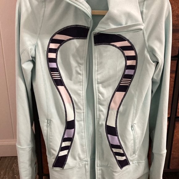 Lululemon Athletica Mint Jacket with Striped Detail - Picture 1 of 5